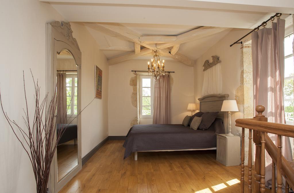 Couette-café Maison D Hotes De Charme Les Bruhasses Campagne Parc De 3 Ha Vignoble Familial Armagnac