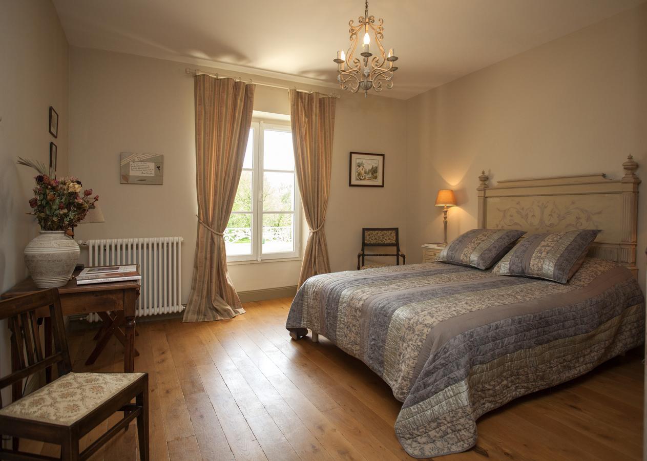 Maison D Hotes De Charme Les Bruhasses Campagne Parc De 3 Ha Vignoble Familial Armagnac Couette-café 2*